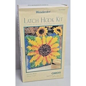 Sunflowers Latch Hook Rug Kit Caron Wonder Art 4607 Open Box